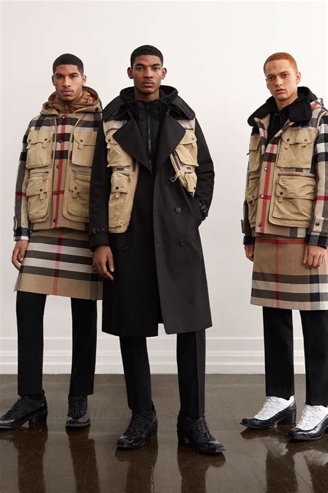 Burberry FW21 Pre.